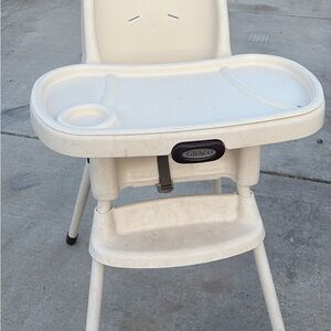 Graco White High Chair